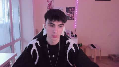 Snapshot of stralght_twinks chatting on January 16, 2025, 12:31 pm Ray online show from January 16, 2025, 12:31 pm