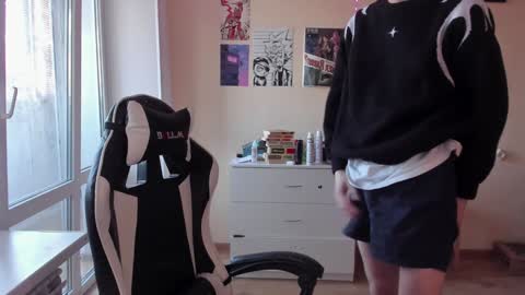 Snapshot of stralght_twinks chatting on January 18, 2025, 12:36 pm Ray online show from January 18, 2025, 12:36 pm