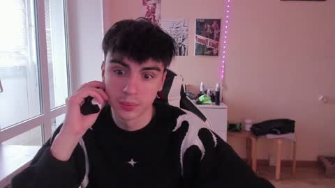 Snapshot of stralght_twinks chatting on January 24, 2025, 8:44 am Ray online show from January 24, 2025, 8:44 am