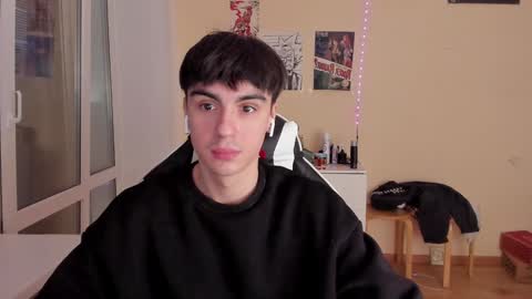 Snapshot of stralght_twinks chatting on January 31, 2025, 2:28 pm Ray online show from January 31, 2025, 2:28 pm