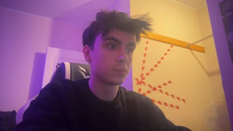 Snapshot of stralght_twinks chatting on February 14, 2025, 7:12 pm Ray online show from February 14, 2025, 7:12 pm