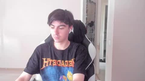 Snapshot of stralght_twinks chatting on September 29, 2025, 5:56 am Ray online show from September 29, 2025, 5:56 am