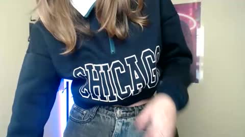 Amalia online show from October 25, 2025, 6:10 am