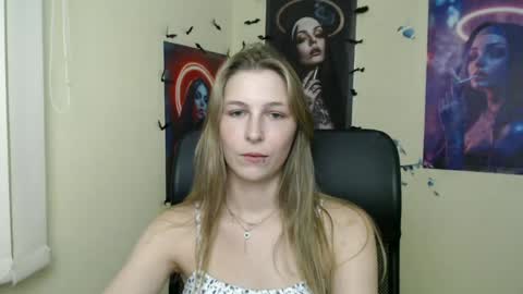 Snapshot of stranger_giirl chatting on June 29, 2026, 10:26 am Amalia online show from June 29, 2026, 10:26 am