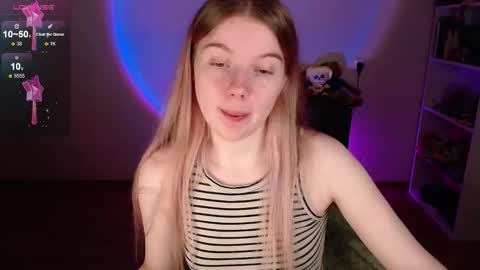 Snapshot of strawberry_juli chatting on March 14, 2026, 11:37 am Juli online show from March 14, 2026, 11:37 am