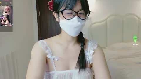 Snapshot of strawberry_loveee chatting on July 28, 2026, 3:21 pm strawberry_loveee online show from July 28, 2026, 3:21 pm