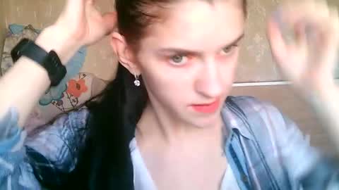 Snapshot of strawberry_storm chatting on April 5, 2026, 10:56 am Strawberry Storm online show from April 5, 2026, 10:56 am