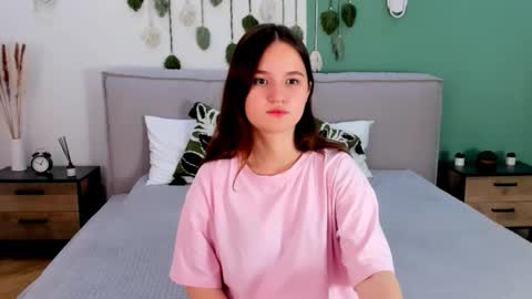 Bunny online show from September 13, 2025, 2:28 pm