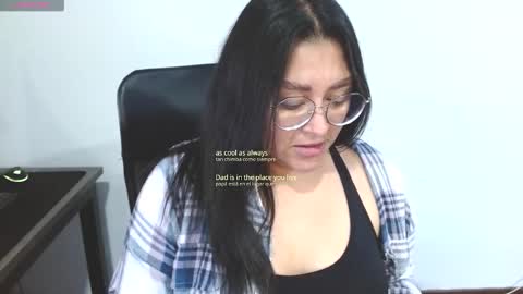 strawlux online show from February 26, 2026, 7:29 am