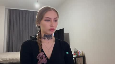 Snapshot of streis_mua chatting on February 21, 2026, 4:02 am Streis open pvt online show from February 21, 2026, 4:02 am