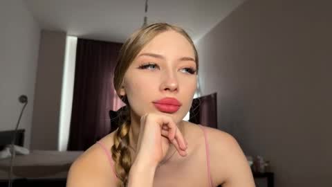 Snapshot of streis_mua chatting on February 22, 2026, 8:46 am Streis open pvt online show from February 22, 2026, 8:46 am