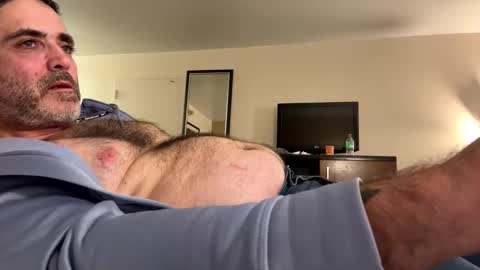 Snapshot of strictdaddy13 chatting on October 14, 2025, 5:52 am strictdaddy13 online show from October 14, 2025, 5:52 am