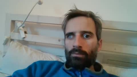 stroke1 online show from December 20, 2024, 7:44 am