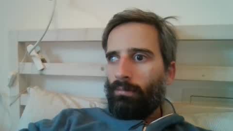 stroke1 online show from January 12, 2025, 7:32 am