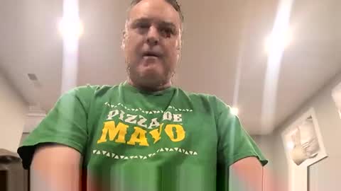 Snapshot of strokeofgenius69 chatting on April 6, 2026, 7:04 pm Cumallcumnow online show from April 6, 2026, 7:04 pm