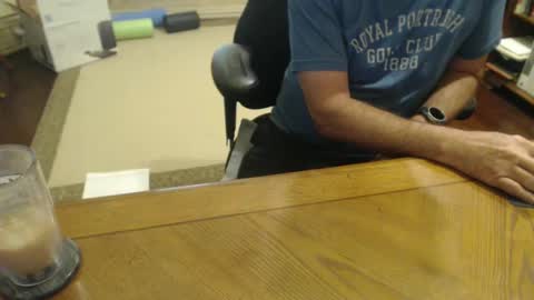 Snapshot of stromg2000 chatting on December 30, 2024, 5:55 pm stromg2000 online show from December 30, 2024, 5:55 pm