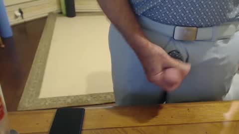 Snapshot of stromg2000 chatting on September 23, 2025, 6:33 pm stromg2000 online show from September 23, 2025, 6:33 pm