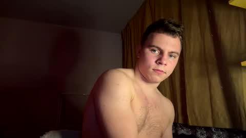 Snapshot of strong_baby chatting on December 1, 2025, 7:41 pm Strong Baby online show from December 1, 2025, 7:41 pm