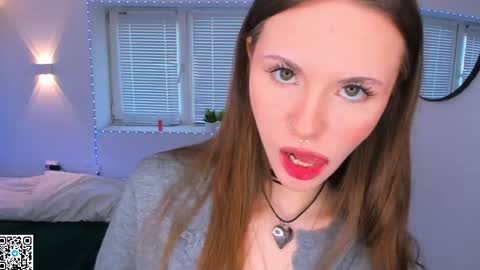 Snapshot of sttyllezz chatting on May 15, 2026, 11:23 pm Olivia online show from May 15, 2026, 11:23 pm