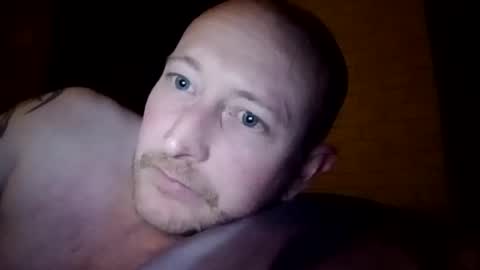 Snapshot of stu_art83 chatting on April 23, 2026, 9:06 pm stu_art83 online show from April 23, 2026, 9:06 pm