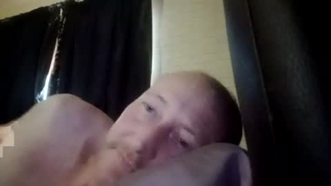 Snapshot of stu_art83 chatting on June 18, 2026, 7:51 pm stu_art83 online show from June 18, 2026, 7:51 pm