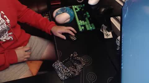 Snapshot of stud69861714 chatting on October 27, 2025, 7:34 am stud69861714 online show from October 27, 2025, 7:34 am