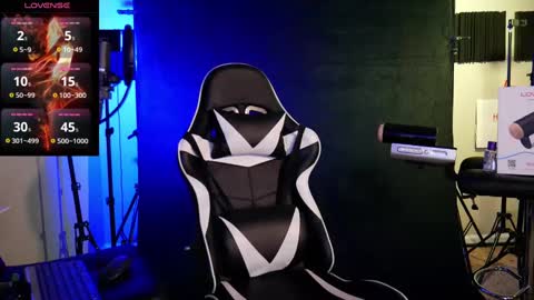 Ryan Long online show from February 9, 2025, 4:04 am