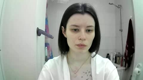 Eva online show from October 3, 2025, 4:26 pm