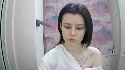 Eva online show from October 12, 2025, 1:32 pm