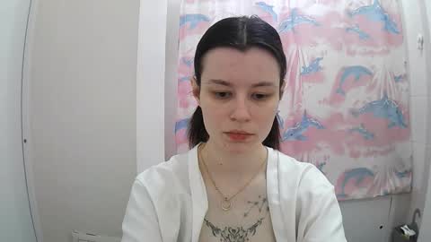 Eva online show from October 25, 2025, 3:18 pm