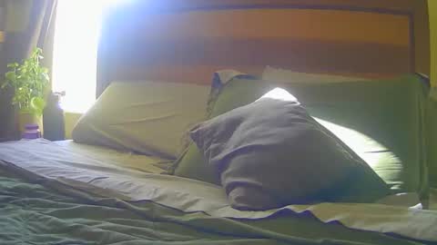 styles1003 online show from January 12, 2026, 9:31 pm