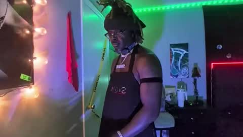 Snapshot of suavechocolatecity chatting on November 17, 2025, 1:33 am Hot Chocolate online show from November 17, 2025, 1:33 am