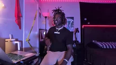 Snapshot of suavechocolatecity chatting on November 20, 2025, 6:57 am Hot Chocolate online show from November 20, 2025, 6:57 am