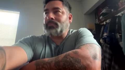 Snapshot of suavecito67 chatting on March 17, 2026, 1:21 am suavecito67 online show from March 17, 2026, 1:21 am