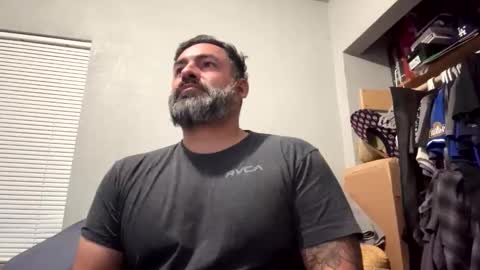 Snapshot of suavecito67 chatting on March 18, 2026, 2:47 am suavecito67 online show from March 18, 2026, 2:47 am