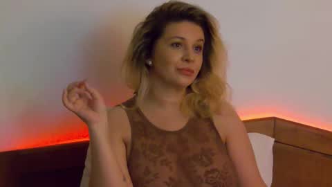 Carla online show from October 21, 2025, 9:59 pm