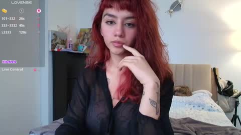 Snapshot of sublimetouch chatting on February 16, 2026, 9:44 pm Zoe online show from February 16, 2026, 9:44 pm