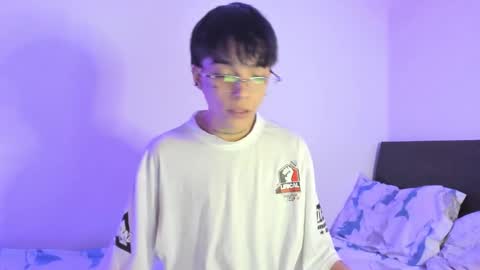 Snapshot of submissive_boyy_ chatting on December 3, 2024, 4:50 pm nico online show from December 3, 2024, 4:50 pm