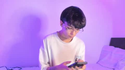 Snapshot of submissive_boyy_ chatting on December 5, 2024, 4:01 pm nico online show from December 5, 2024, 4:01 pm