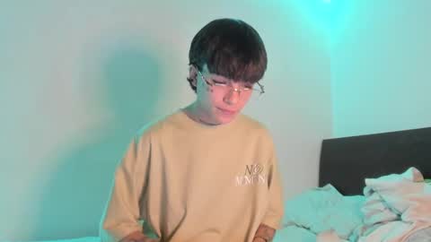 Snapshot of submissive_boyy_ chatting on December 13, 2024, 2:16 pm nico online show from December 13, 2024, 2:16 pm