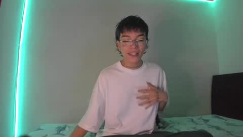 Snapshot of submissive_boyy_ chatting on January 29, 2025, 6:28 pm nico online show from January 29, 2025, 6:28 pm