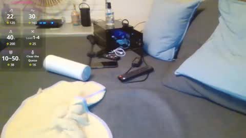 Snapshot of submissivguy chatting on December 14, 2024, 4:31 pm submissivguy online show from December 14, 2024, 4:31 pm