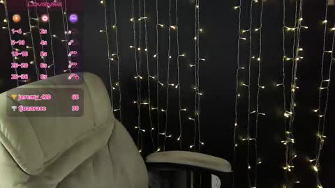 Polly online show from October 25, 2025, 5:30 pm