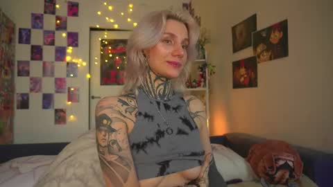 Snapshot of succubus_66 chatting on February 9, 2025, 10:20 am succubus_66 online show from February 9, 2025, 10:20 am