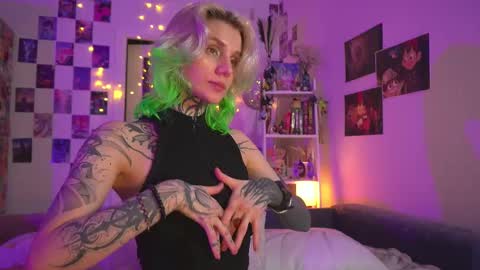 Snapshot of succubus_66 chatting on March 6, 2025, 2:18 pm succubus_66 online show from March 6, 2025, 2:18 pm