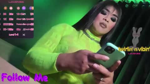 Snapshot of suckablecockoffreya chatting on November 28, 2025, 4:42 pm JADE ELYSE online show from November 28, 2025, 4:42 pm