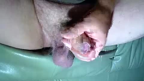 Snapshot of suesser0009 chatting on August 4, 2026, 11:24 am Martin sweetboy online show from August 4, 2026, 11:24 am