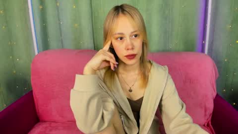sugar blond online show from April 6, 2026, 1:25 am