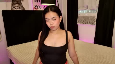 Snapshot of sugar_pinay18x chatting on April 26, 2026, 12:08 am sugar_pinay18x online show from April 26, 2026, 12:08 am