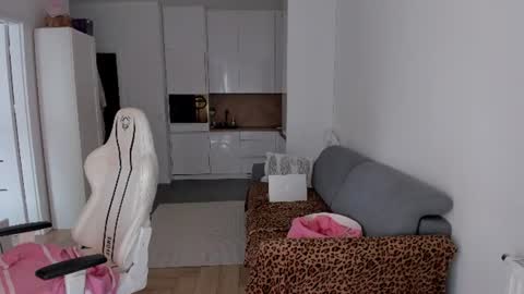 Kinga online show from July 26, 2026, 1:18 pm